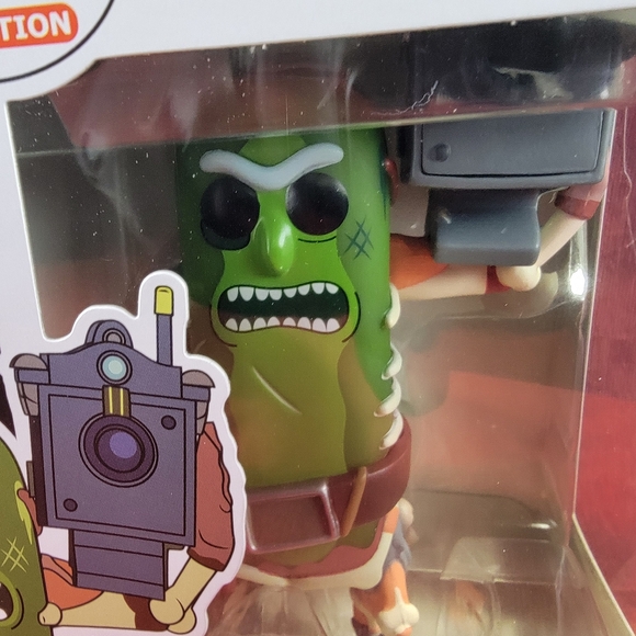 Pickle rick with laser funko # 332 (nib) With pop protector - Picture 3 of 7